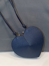 Carica l&#39;immagine nel visualizzatore di Gallery, Borsetta  Love a Cuore
